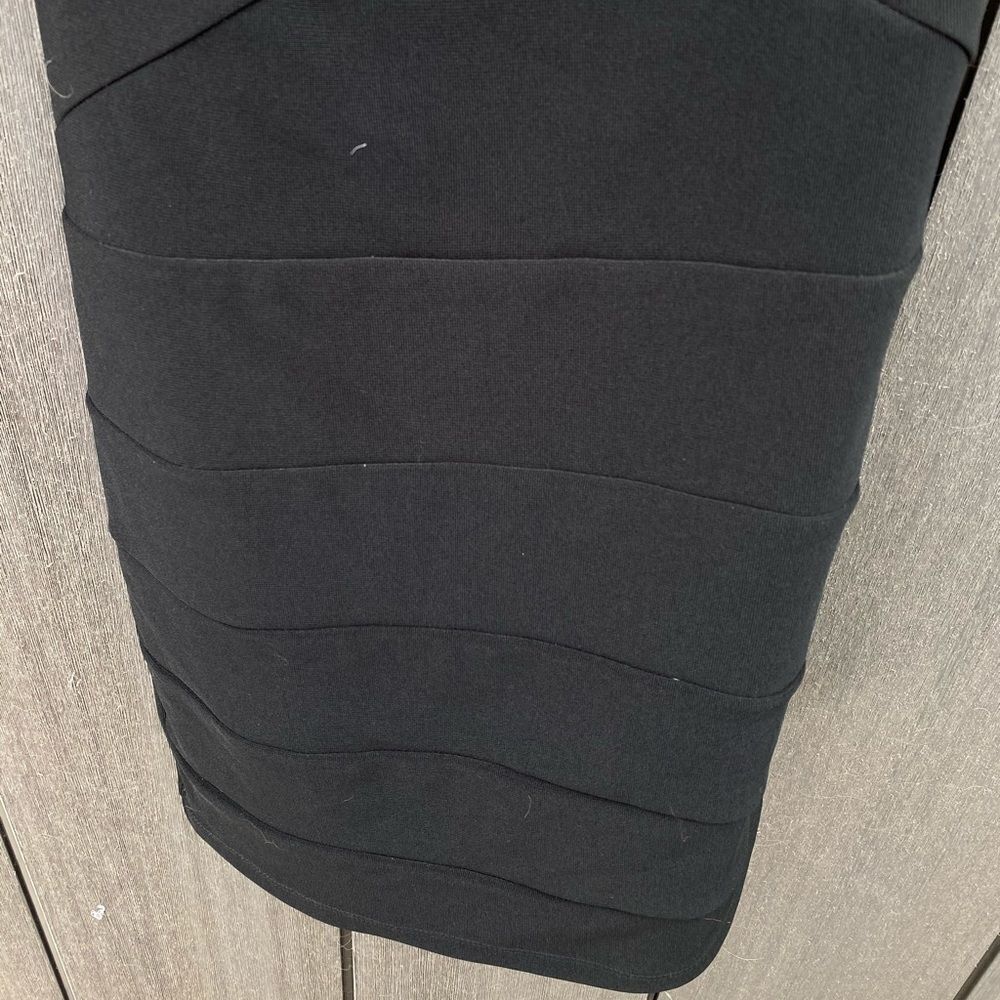 Ruby Rox Bodycon Dress - Picture 3 of 9